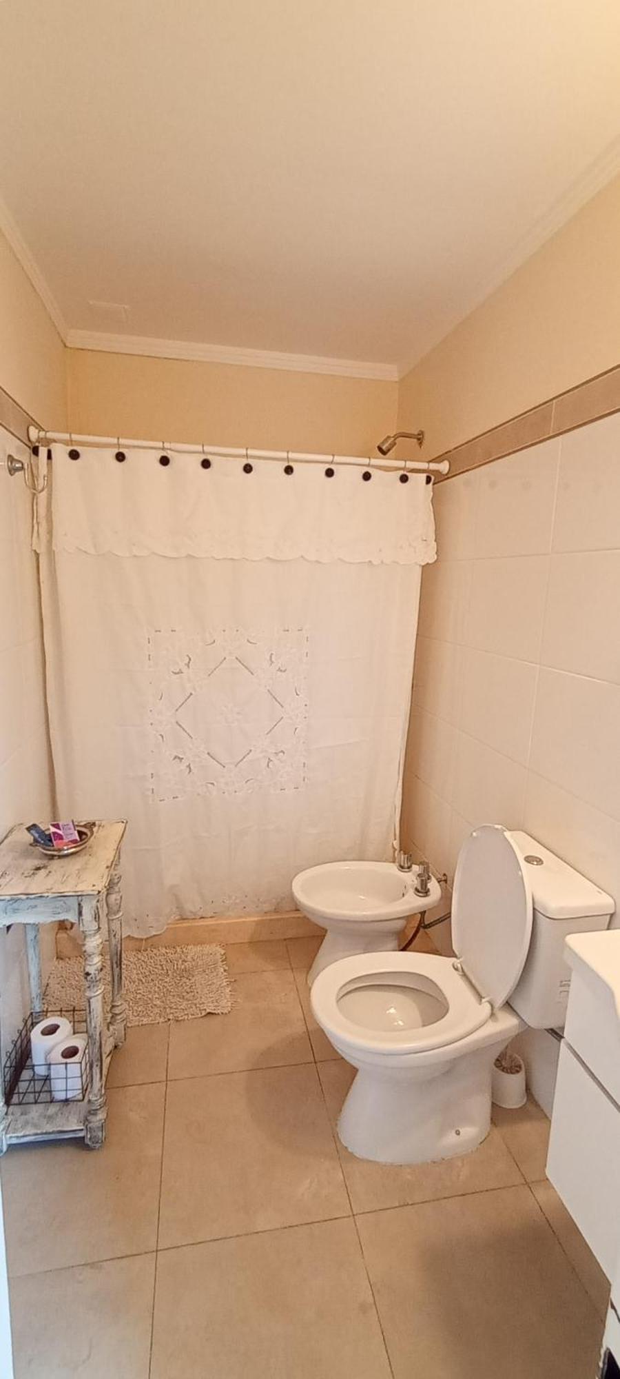 Habitación De Huéspedes Con Entrada Independiente *